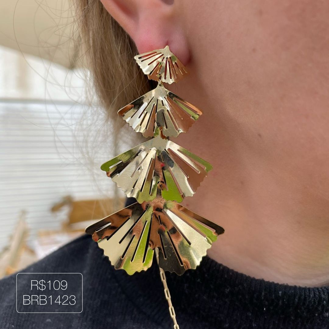 Brinco Liso Ana Rocha Apolinario 4 Camadas Dourado